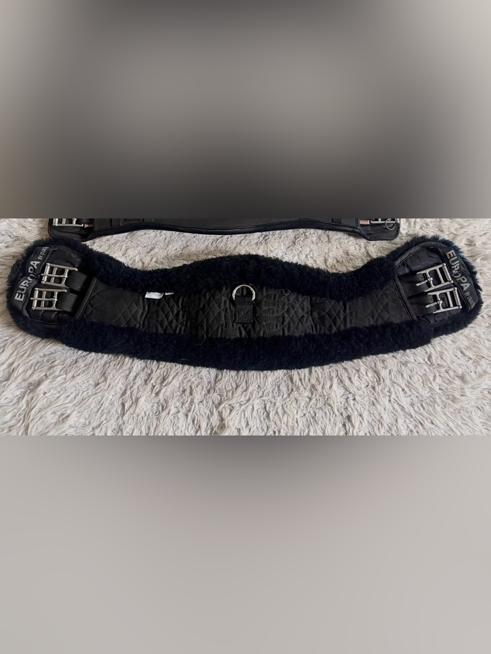 28” Europa Sheepskin Crescent Girth